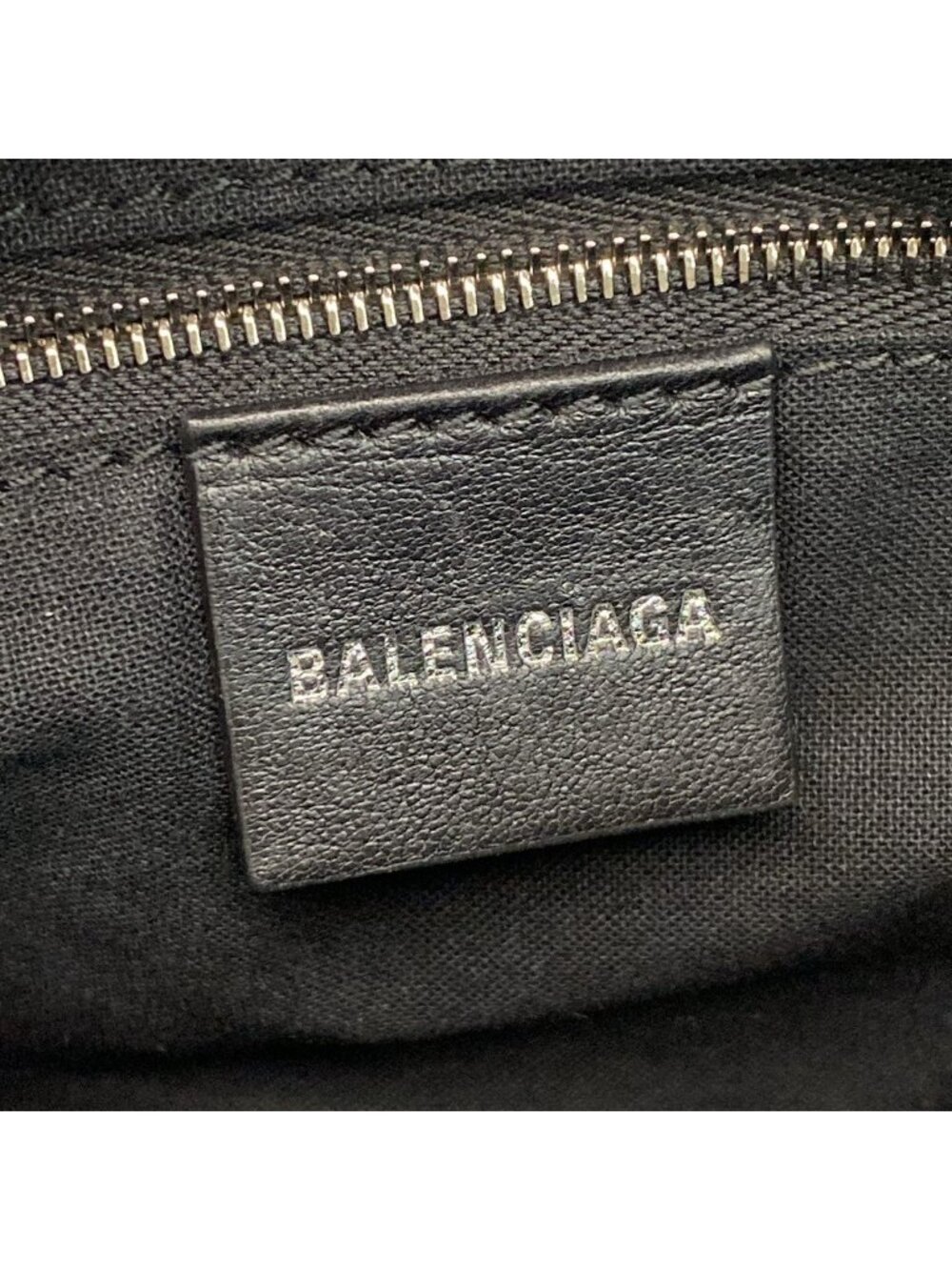 Balenciaga Shoulder Bag BB Monogram White Embossed Removable Strap Leather - Picture 9 of 15
